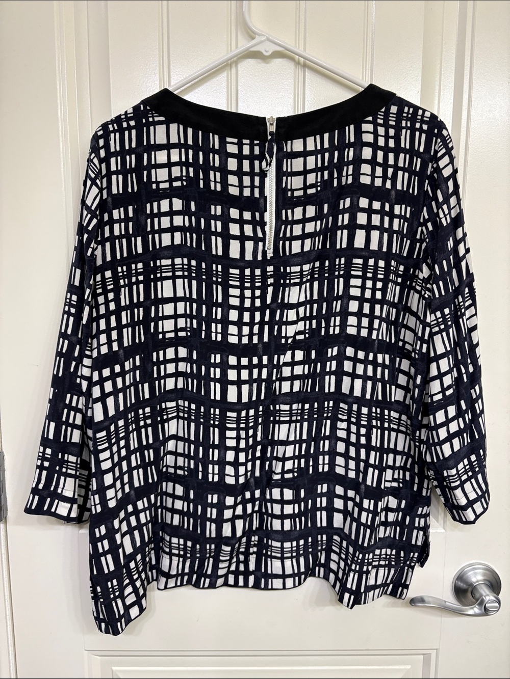 Madewell 100% Silk Navy & White Grid-Print Scoop Neck 3/4 Sleeve Top - Picture 8 of 10